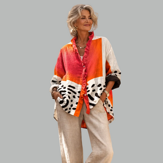 Runa | Avslappet bluse med gjennomgående print.